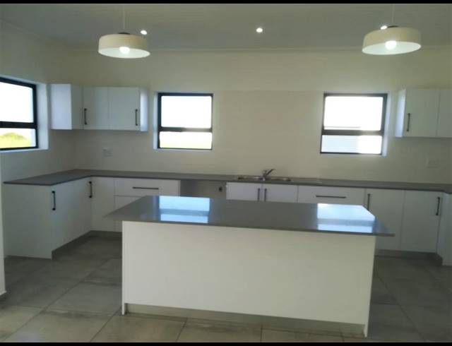 3 BEDROOM HOUSE FOR SALE IN LAAIPLEK